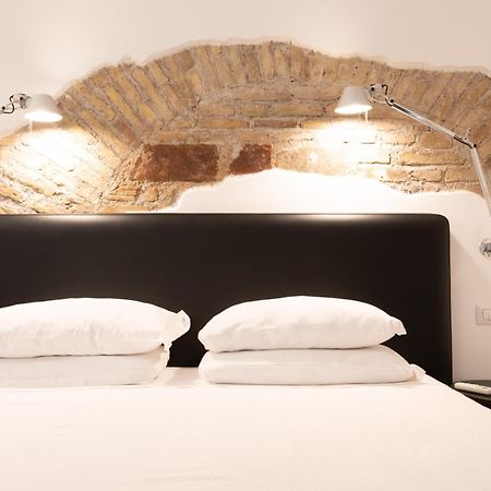 Inn Urbe Colosseo Rome Extérieur photo