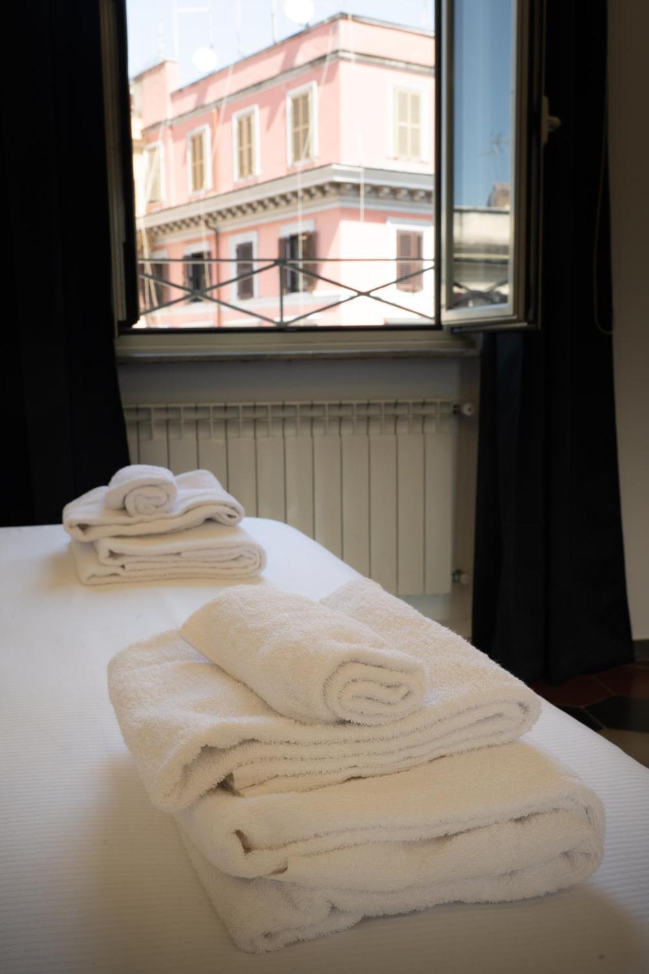 Inn Urbe Colosseo Rome Extérieur photo