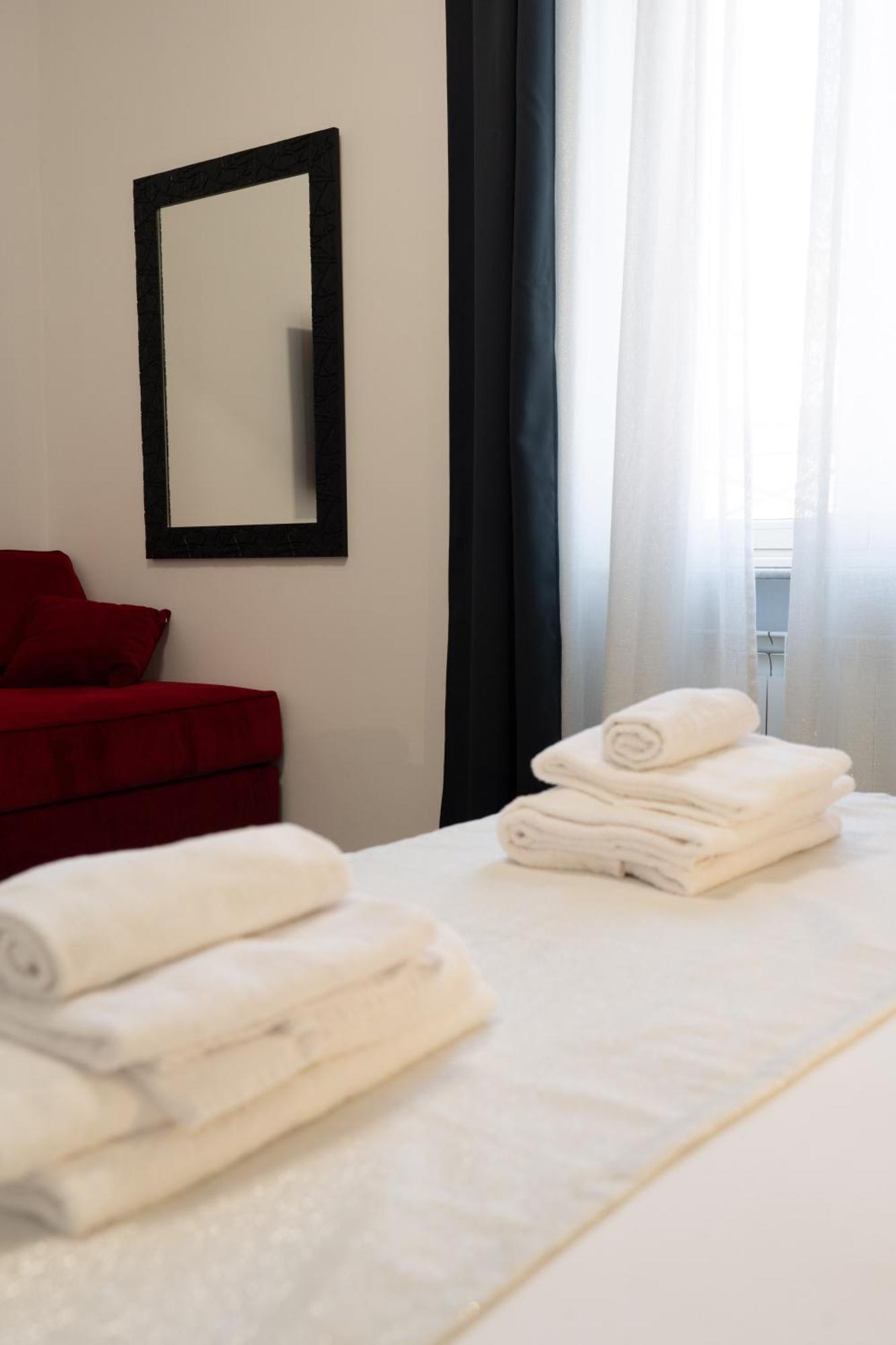 Inn Urbe Colosseo Rome Extérieur photo